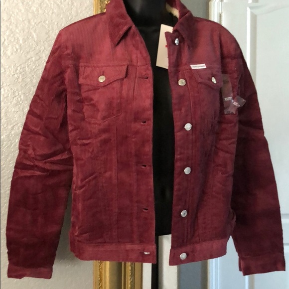 Jacket - Picture 1 of 7